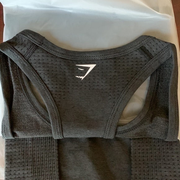 NWT GYMSHARK VITAL SEAMLESS 2.0 VEST IN BLACK MARL - Picture 5 of 6